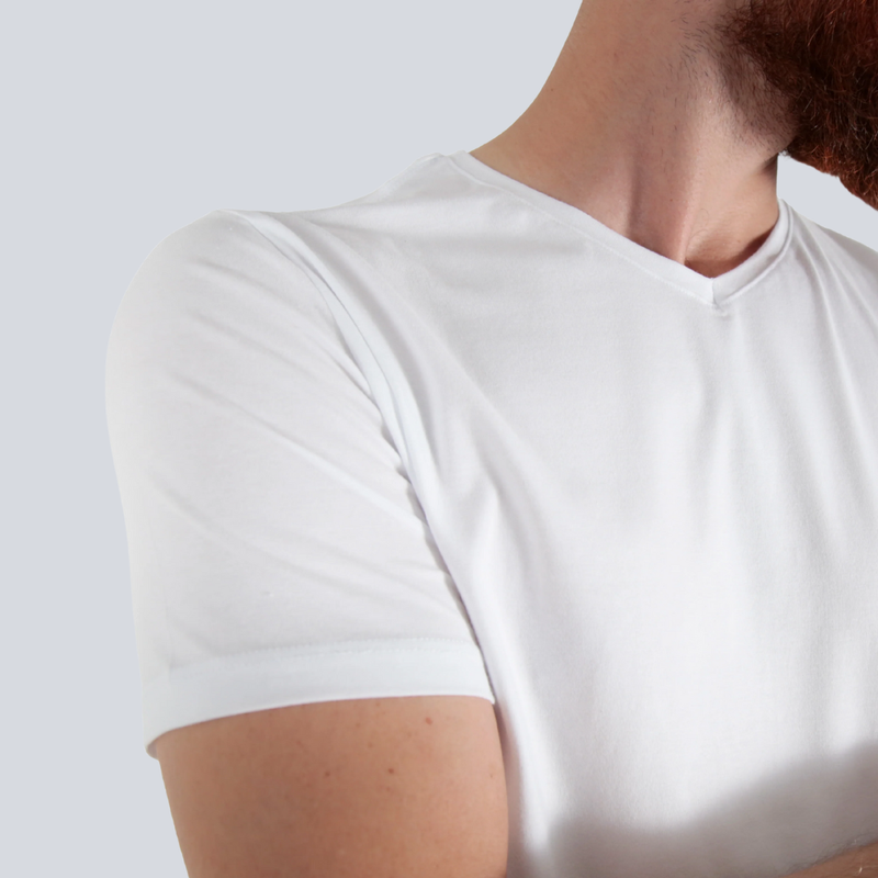 Camiseta Premium Algodão Egípcio – Gola V